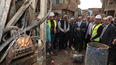 بدء تنفيذ مشروع الصرف الصحي بنظام المشاركة المجتمعية في بني سويف | صور