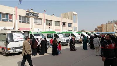 صحة دمياط تطلق حملات مجانية لفحص الأهالى بالقرى والمدن