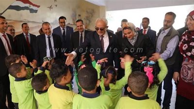نائب وزير التعليم يتفقد عددا من المدارس فى الوادي الجديد | صور