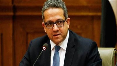 معاملة الطلاب الوافدين معاملة المصريين في أسعار تذاكر دخول المناطق الأثرية والمتاحف