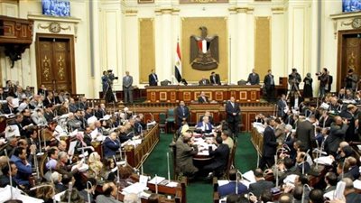 البرلمان يحيل لمجلس الدولة تشريعا ينظم ساحات انتظار السيارات بعد الموافقة عليه