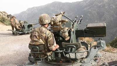 «الدفاع الجزائرية» تعلن إحباط هجوم انتحاري على ثكنة عسكرية