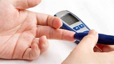 أعراض انخفاض وارتفاع نسبة السكر في الدم