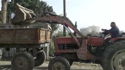 نقل ورفع 13 ألف طن مخلفات وتراكمات بناء للمدفن الصحي بالخطارة في الشرقية