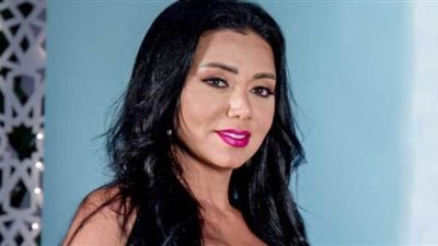 رانيا يوسف تهاجم منتج 