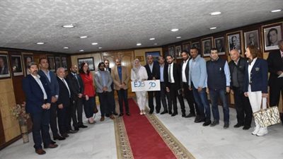 محافظ أسوان: دعم المستثمر الجاد للاستفادة من ثروات المحافظة