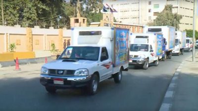 الداخلية توزع بطاطين وكراتين سلع واستخراج الوثائق لقاطنى حي الأسمرات