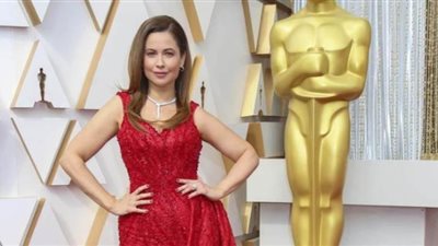 ريا أبي راشد تنشر صورا من حفل جوائز الأوسكار: كل شيء باللون الأحمر