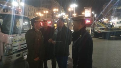محافظ الدقهلية فى جولة ليلية لضبط حركة المرور بالمنصورة