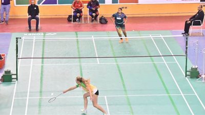 منتخبات الريشة الطائرة تحلق في صدارة البطولة الإفريقية| صور