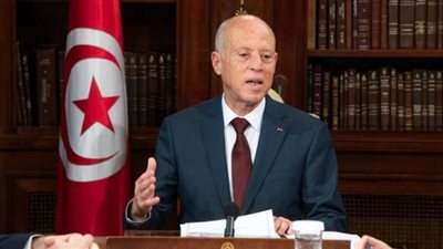 لعنة صفقة القرن تطال رئيس تونس.. تسريب مكالمة هاتفية يشوه تاريخه الثوري
