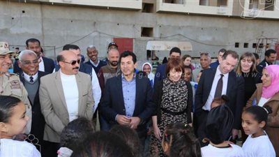 وزير الرياضة يلتقي مدربي برنامج 