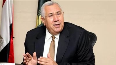 السيد القصير: القيادة السياسية تولي اهتماما كبيرا بالزراعة وتحسين أحوال الفلاحين