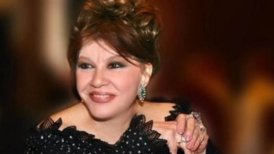 شويكار تكشف عن حالتها الصحية وحقيقة تراجعها عن قرار اعتزال الفن