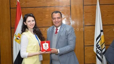 جامعة أسيوط تستقبل وفدا روسيا لدراسة المعالم الجيولوجية المصرية | صور