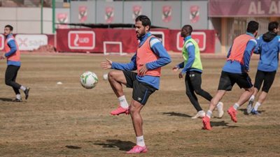 تدريبات خفيفة في مران الأهلي