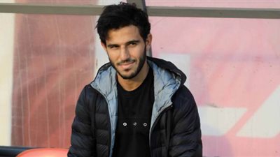 طبيب الأهلي يكشف تطورات البرنامج التأهيلي لحمدي فتحي