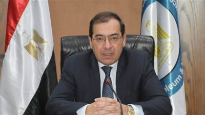 وزير البترول يبحث مع 