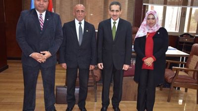 محافظ الغربية يستقبل وفد منظومة الشكاوى الحكومية الموحدة