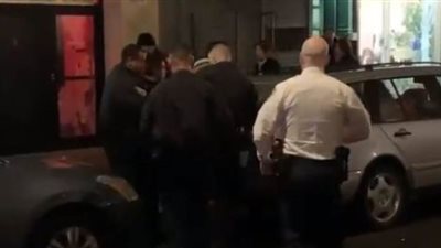 الشرطة الأمريكية تعتقل مصورا صحفيا مصريا فى مانهاتن| فيديو