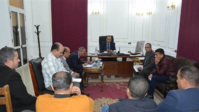 نائب محافظ المنيا يبحث تفعيل منظومة التحصيل الإلكتروني ضمن التحول الرقمي