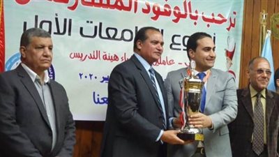 أستاذ بعلوم طنطا يفوز بالمركز الأول في مسابقة عضو هيئة التدريس المثالي على مستوى الجامعات