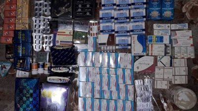 ضبط أدوية جنسية ومخدرة داخل صيدلية ومخزن غير مرخص ببني سويف | صور
