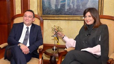 نبيلة كرم تبحث استعدادات النسخة الرابعة من 