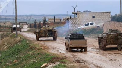 الجيش السوري ينتشر على الطريق الدولي حلب دمشق