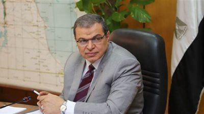 القوى العاملة في أسيوط تسلم 131 شهادة لقياس مستوى المهارة