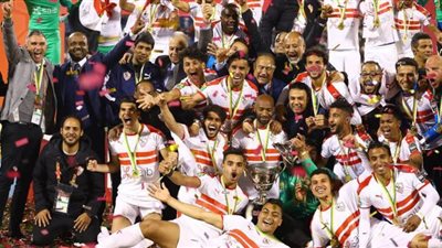 الزمالك يتوج بالسوبر الأفريقي.. مرتضى منصور يشيد باللاعبين.. شيكابالا يرد على المنتقدين.. وكارتيرون: فخور بهذا الإنجاز وأسعدنا الملايين | صور