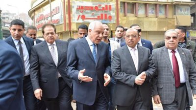 وزير التنمية المحلية يفتتح تطوير ورفع كفاءة نفق المشاة بميدان الجيزة