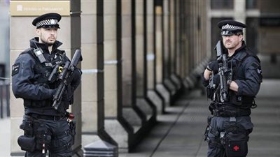 إخلاء محطة قطار في لندن بسبب حادث طعن | صور