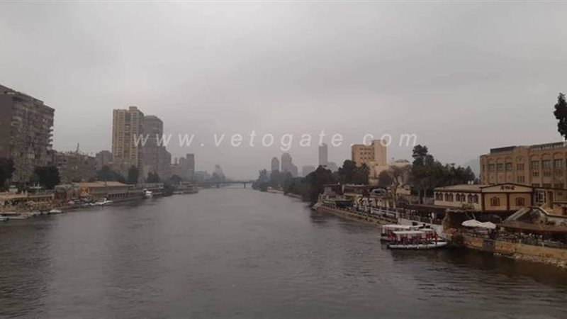 الغيوم في سماء القاهرة
