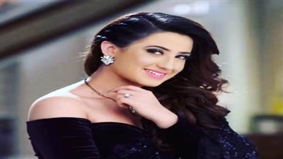 شاهد صور اروهي بطلة مسلسل حب خادع وأجمل إطلالاتها | صور