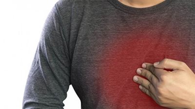 أعراض الحموضة والعلاج في 4 مواد طبيعية من مطبخك