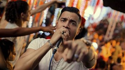 المهن الموسيقية تعيد النظر في منح حسن شاكوش تصريحًا بالغناء