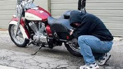 إحالة عاطل للمحاكمة بتهمة سرقة دراجات بخارية في الساحل