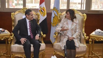 وزيرة الهجرة ومحافظ الغربية يناقشان خطة الاستدامة بالقرى المنتجة والأكثر احتياجاً