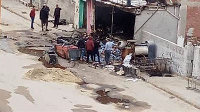 حريق يلتهم محلا تجاريا بحي المساعيد بالعريش