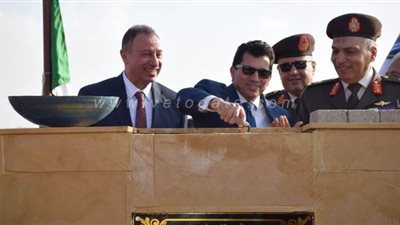 وزير الرياضة والخطيب يضعان حجر أساس فرع الأهلي بالقاهرة الجديدة | صور