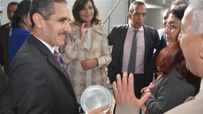 محافظ الغربية: 81 مصنعا للخزف بطاقة 450 عاملا