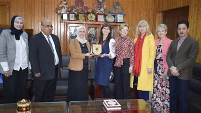 وفد جامعة هوربا شيفسكي ترنوبل الأوكرانى يزور صيدلة المنصورة