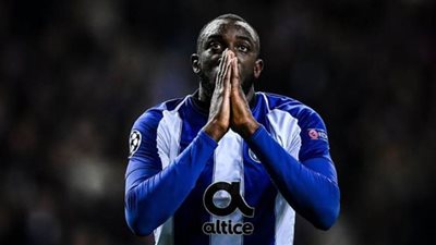 ماريجا يترك مباراة بورتو بسبب العنصرية | فيديو