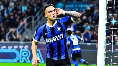 إنتر ميلان يلقي كرة برشلونة في ملعب لاوتارو مارتينيز