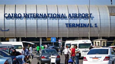 ضبط 14 هاربًا خلال حملة أمنية بمطار القاهرة