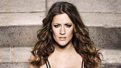 انتحار المذيعة البريطانية الشهيرة كارولين فلاك داخل شقتها فى لندن| صور