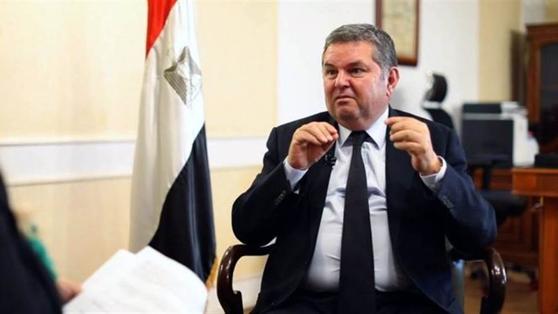 هشام توفيق وزير قطاع