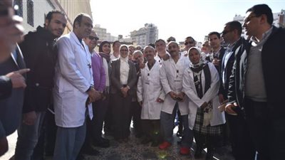 طبيب بمعسكر الحجر الصحي بمطروح: لم نتردد في استقبال أهلنا العائدين من الصين | فيديو