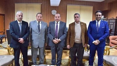 رئيس جامعة بني سويف: برامج تدريبية للخريجين لتأهيلهم لسوق العمل